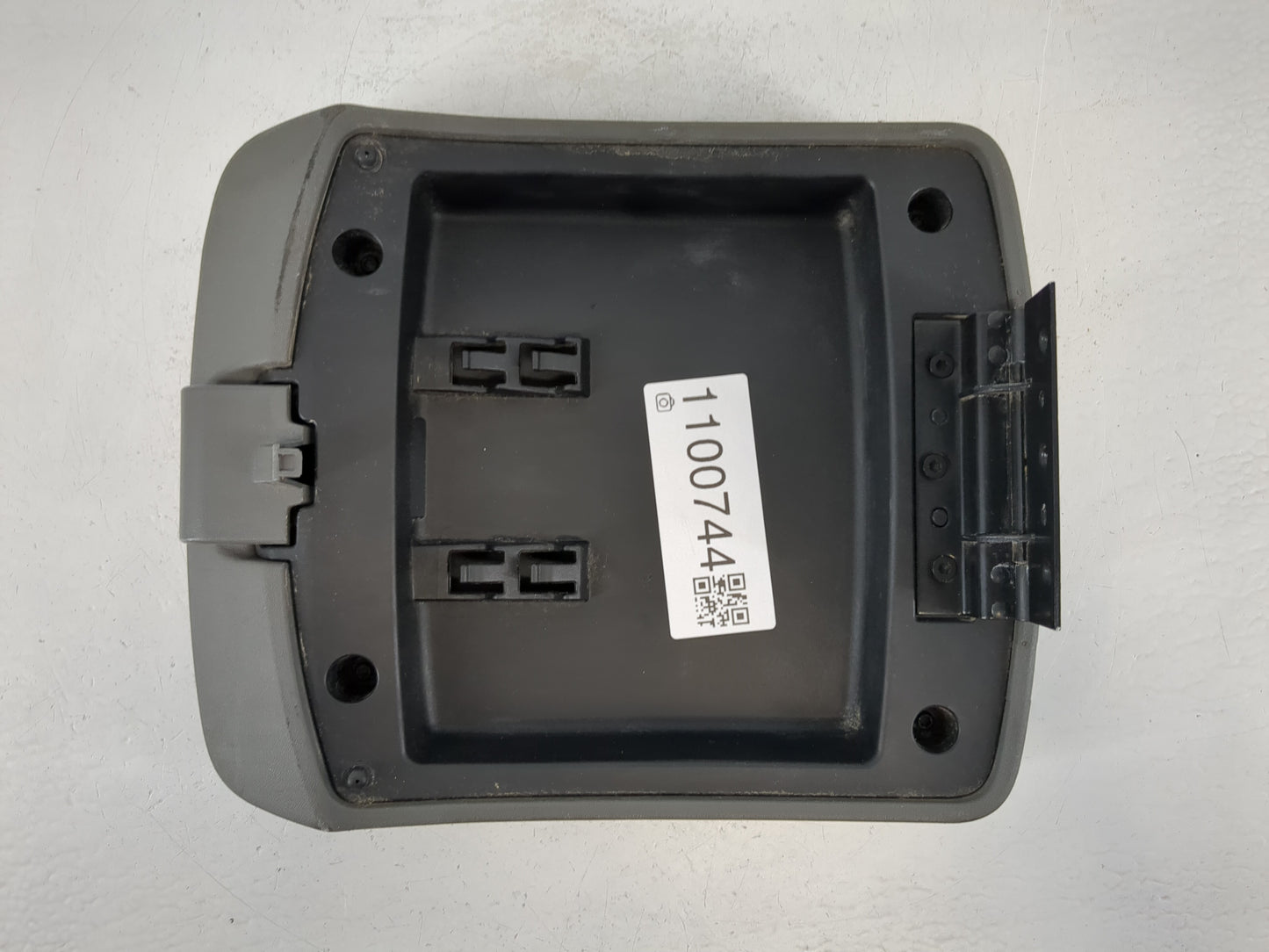 2005-2014 Nissan Frontier Center Console Armrest Cover Lid Fits Fits 2005 2006 2007 2008 2009 2010 2011 2012 2013 2014 OEM U