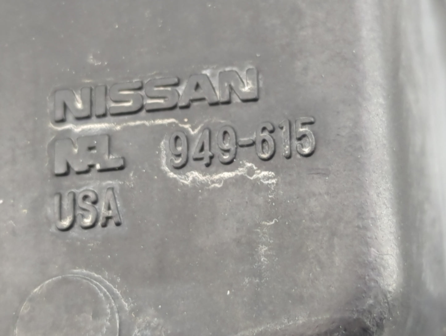 2005-2008 Nissan Frontier Passenger Right Oem Head Light Headlight Lamp - Oemusedautoparts1.com