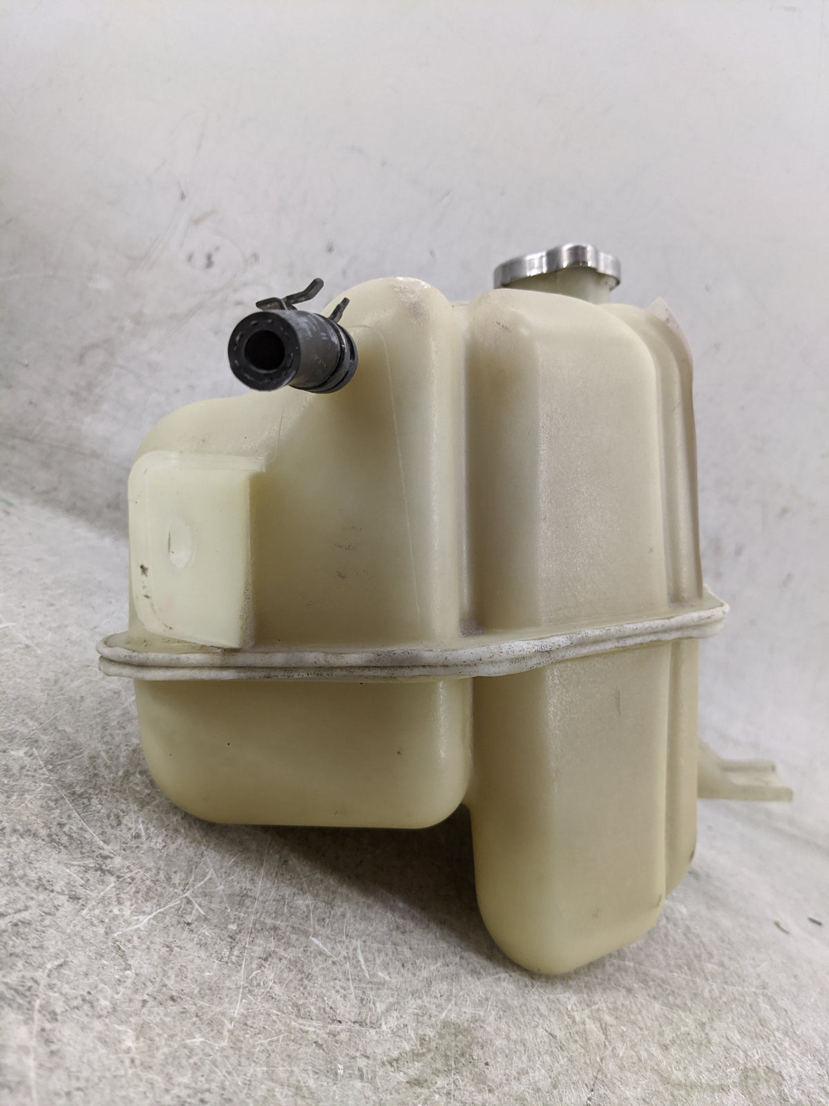 2008 Nissan Pathfinder Radiator Coolant Overflow Expansion Tank Bottle 1477025 - Oemusedautoparts1.com