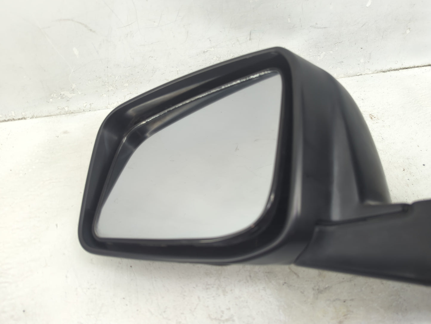 2008-2015 Nissan Rogue Driver Side View Mirror - Left Door Mirror OEM Used - Oemusedautoparts1.com