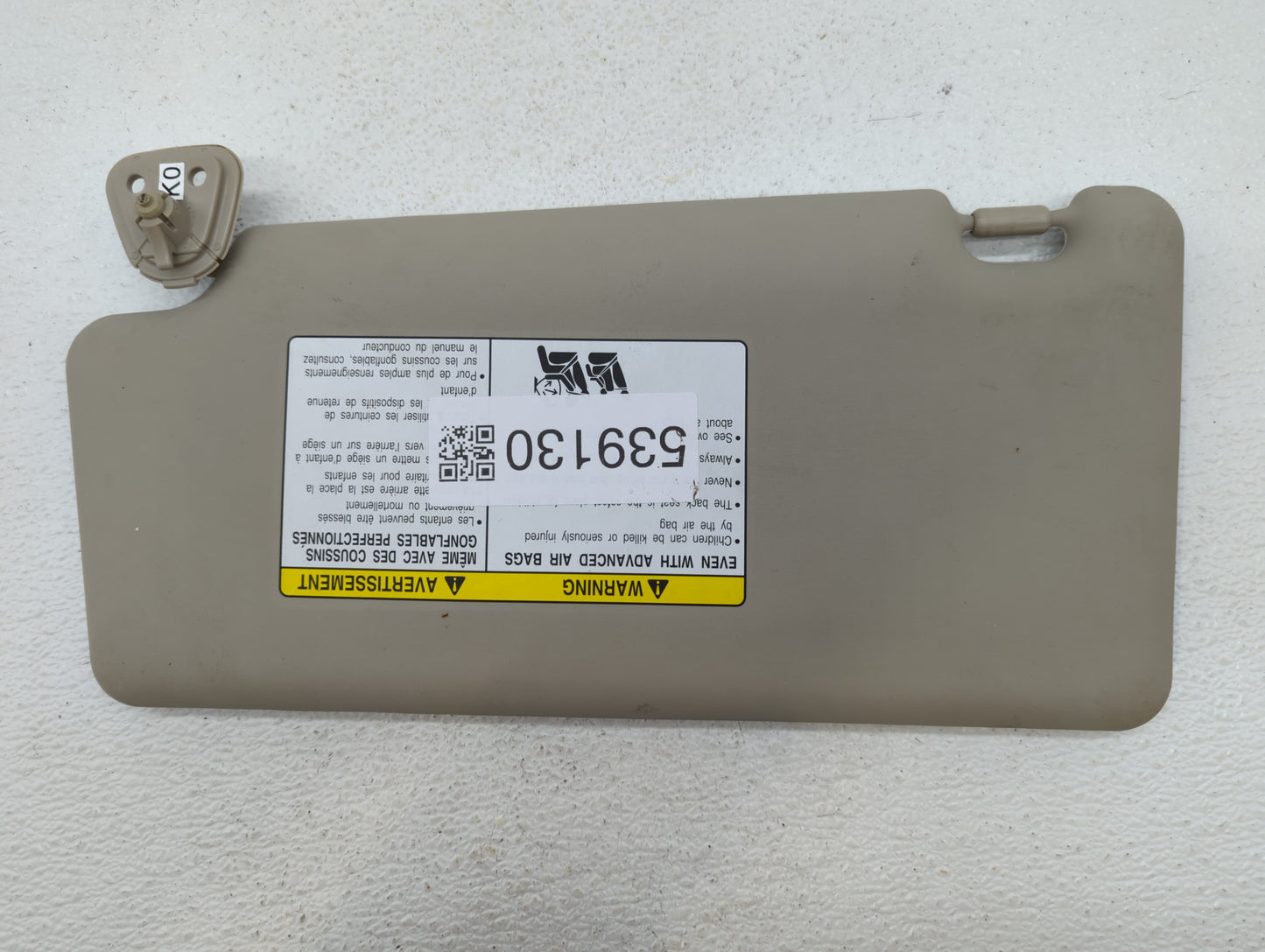 2008-2010 Nissan Rogue Sun Visor Shade Replacement Passenger Right Mirror Fits Fits 2008 2009 2010 OEM Used Auto Parts - Oem