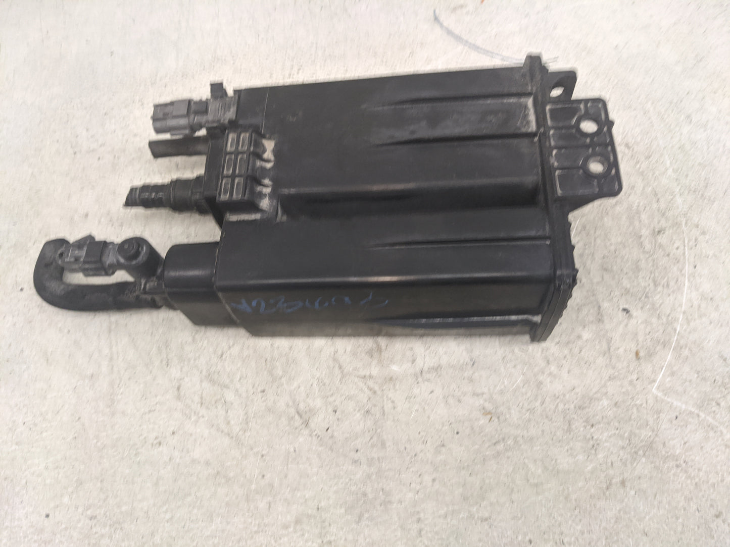 2008 Nissan Sentra Fuel Vapor Charcoal Canister - Oemusedautoparts1.com