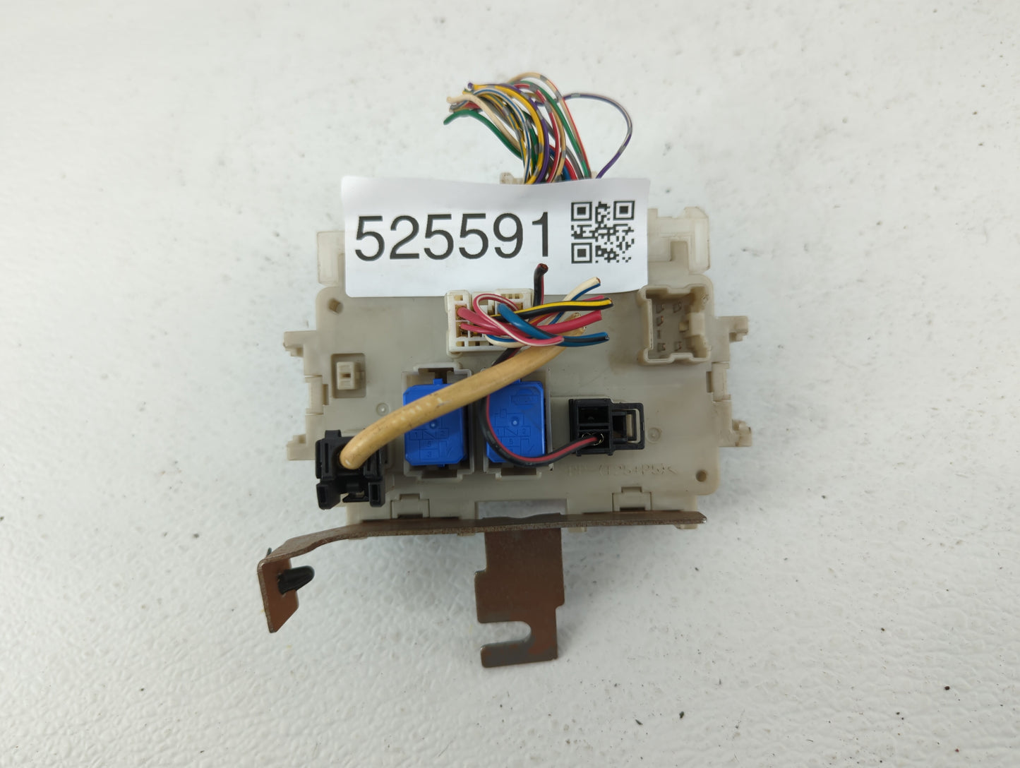 2008 Nissan Sentra Fusebox Fuse Box Panel Relay Module P/N:24384 ET80A 24236 ET000, 284B8 ZJ60A, 284B8ZJ60A Fits OEM Used Au