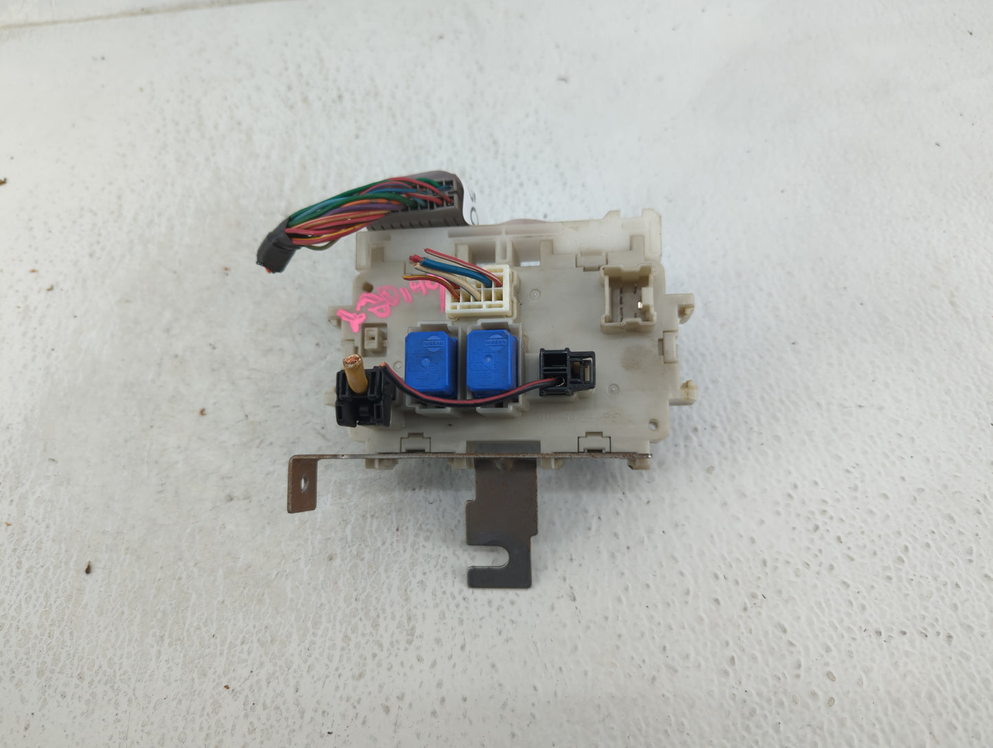 2008 Nissan Sentra Fusebox Fuse Box Panel Relay Module P/N:24384 ET80A 24236 ET000, 284B8 ZJ60A, 284B8ZJ60A Fits OEM Used Au
