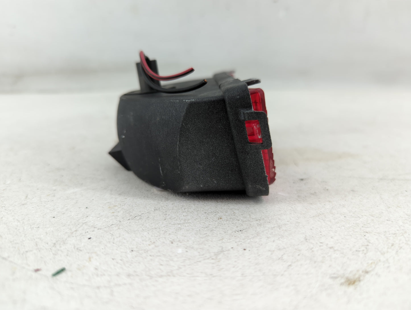 2008 Nissan Sentra Third Brake Light Tail Light P/N:935 784 Fits OEM Used Auto Parts - Oemusedautoparts1.com