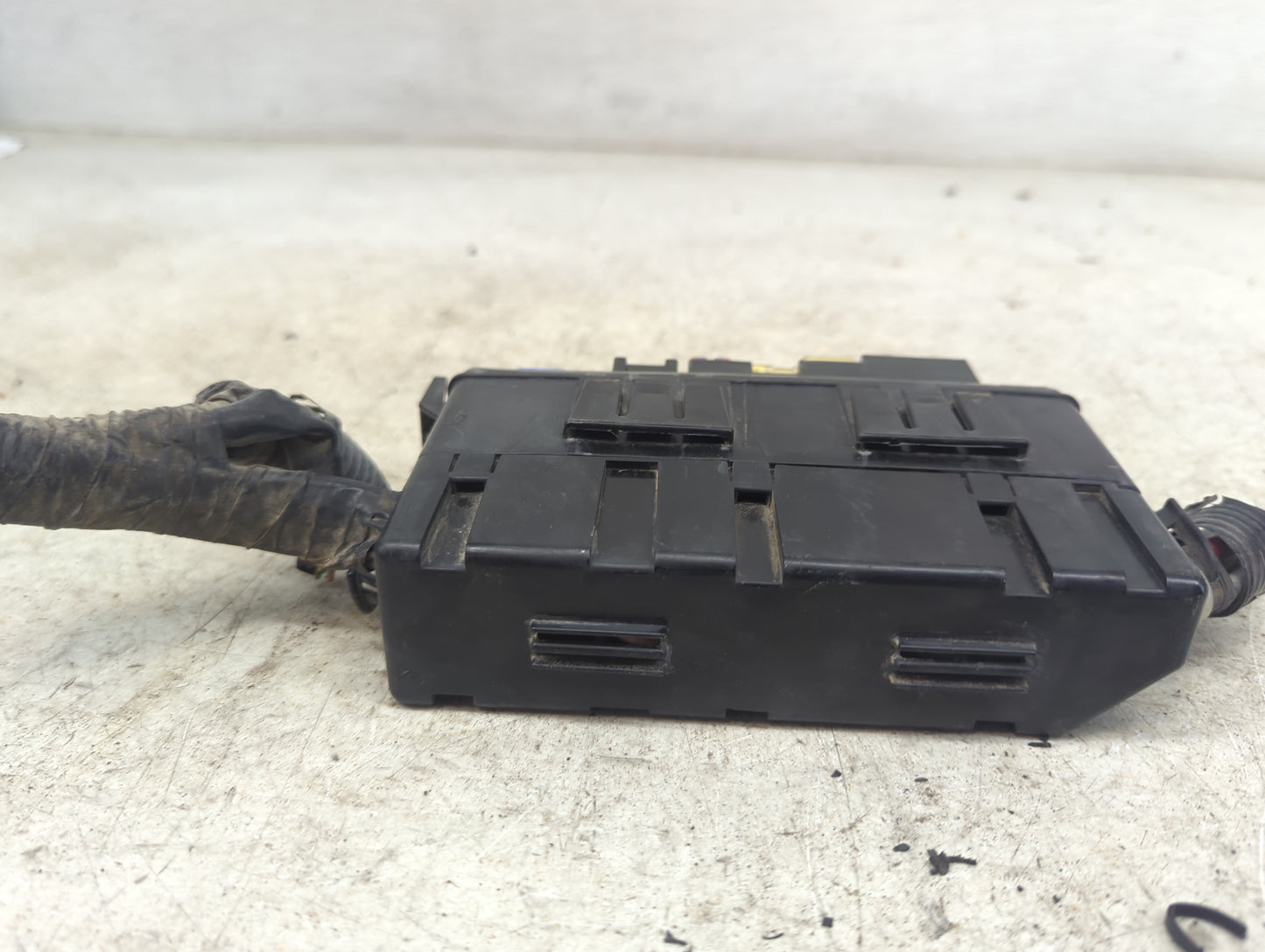 2007-2012 Nissan Versa Fusebox Fuse Box Panel Relay Module Fits Fits 2007 2008 2009 2010 2011 2012 OEM Used Auto Parts - Oem