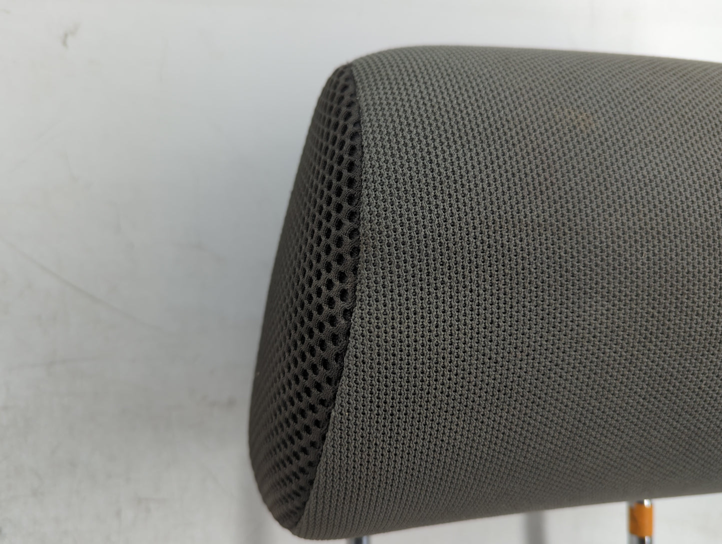 2005-2008 Nissan Xterra Headrest Head Rest Front Driver Seat Grey - Oemusedautoparts1.com