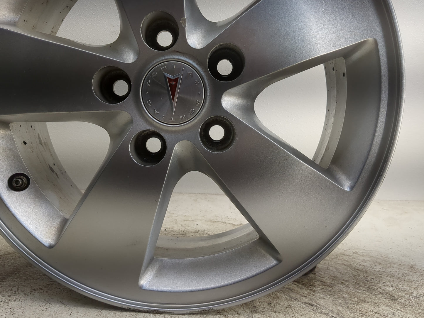 2005-2008 Pontiac Grand Prix Oem Wheel Rim - Oemusedautoparts1.com