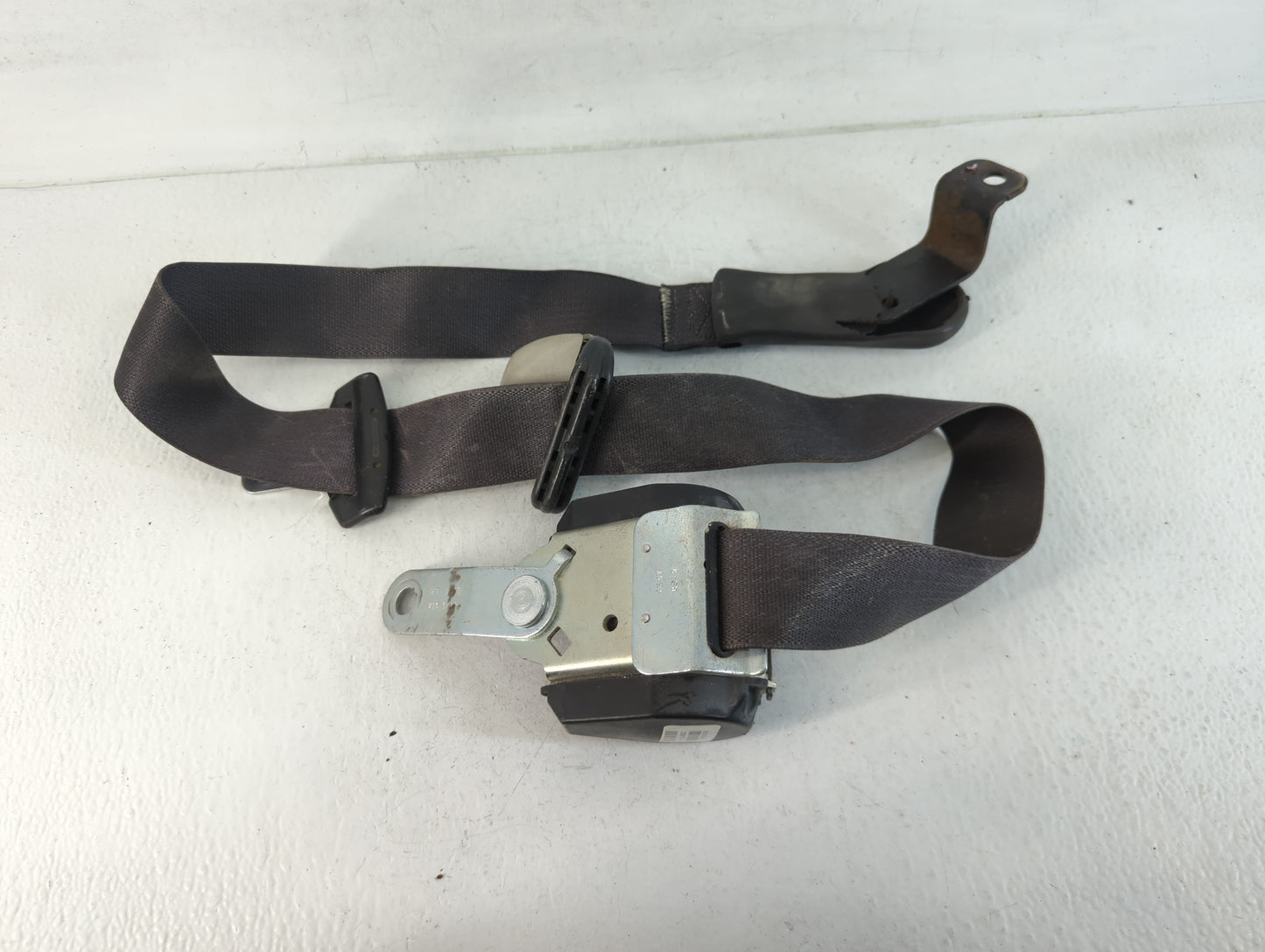 2006-2008 Pontiac Grand Prix Passenger Right Seat Belt Front Retractor 745317 - Oemusedautoparts1.com