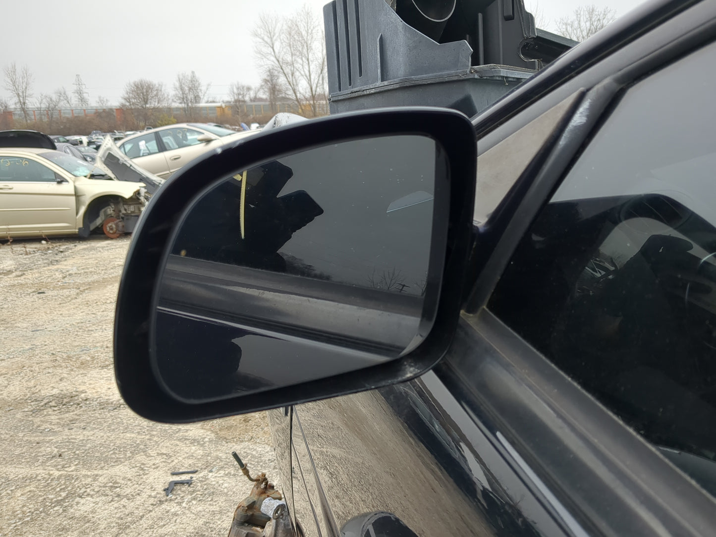 2004-2008 Pontiac Grand Prix Driver Side View Mirror - Left Door Mirror OEM Used - Oemusedautoparts1.com