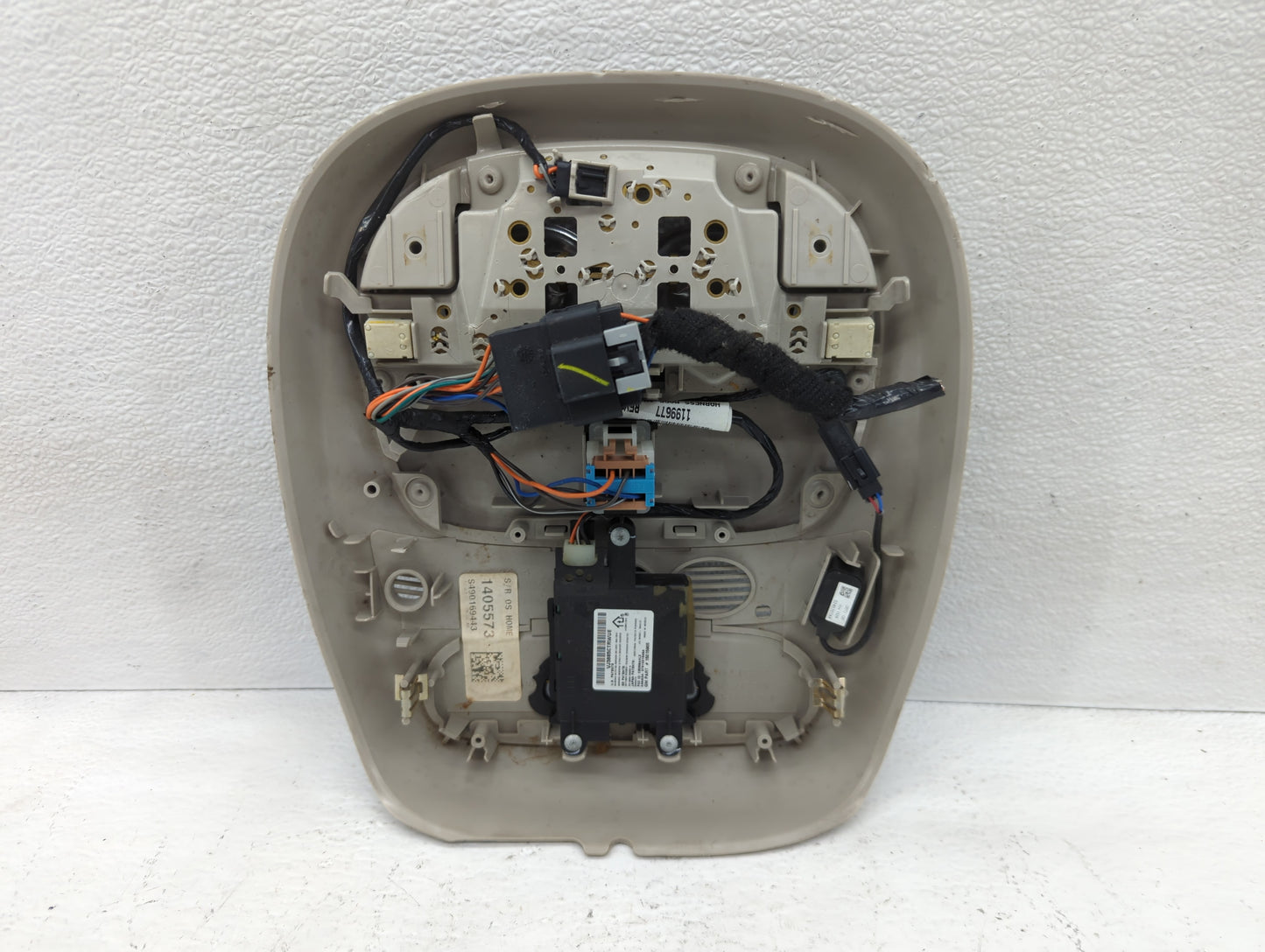 2008 Saab 9-7 Overhead Roof Console Interior Dome Light - Oemusedautoparts1.com