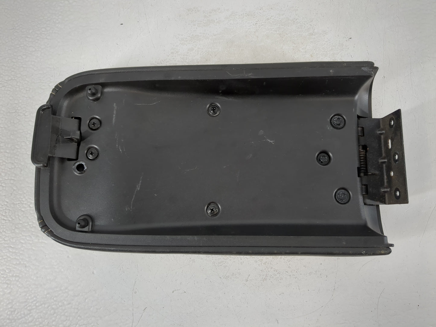 2008 Saab 9-7x Center Floor Console Fits OEM Used Auto Parts - Oemusedautoparts1.com