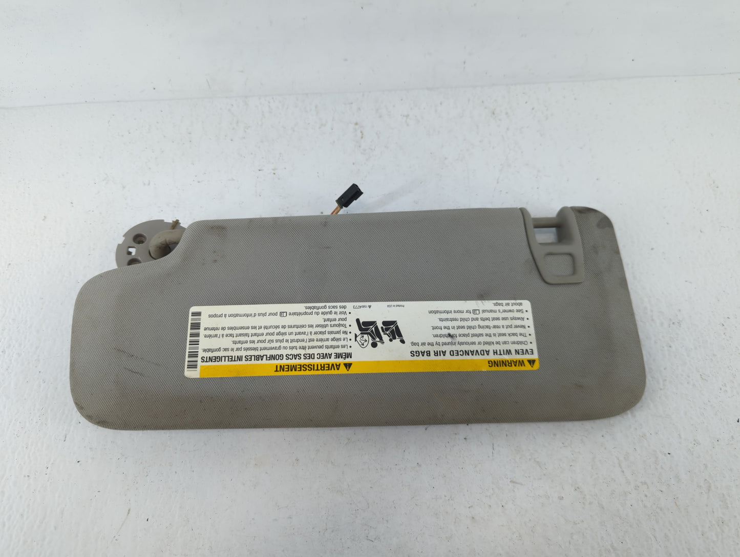 2007-2009 Saturn Aura Sun Visor Shade Replacement Passenger Right Mirror Fits Fits 2007 2008 2009 OEM Used Auto Parts - Oemu