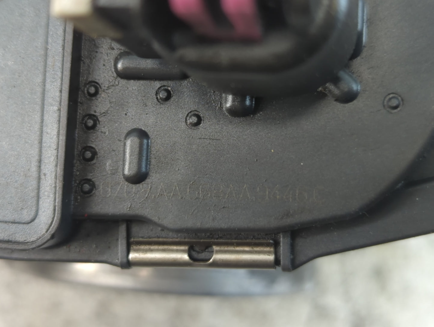 2007-2008 Saturn Aura Throttle Body P/N:AA668AA 9646C Fits Fits 2006 2007 2008 2009 2010 2011 OEM Used Auto Parts - Oemuseda