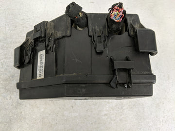 2008 Saturn Outlook Fusebox Fuse Box Panel Relay Module P/N:15921722 Fits OEM Used Auto Parts