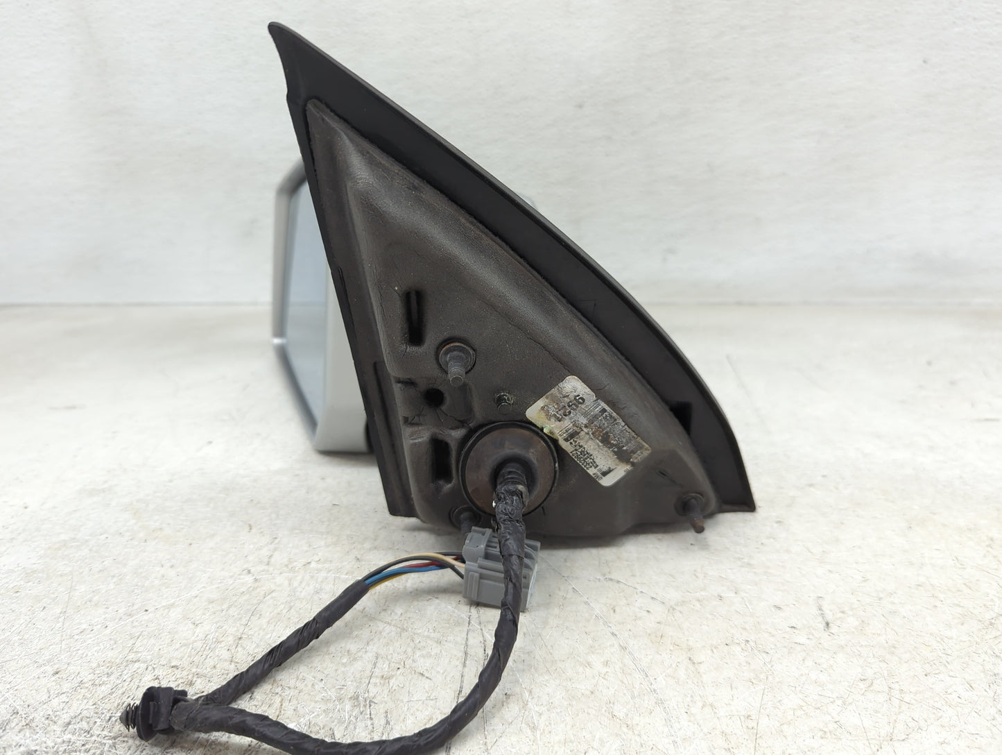 2008 Saturn Outlook Driver Side View Mirror - Left Door Mirror OEM Used - Oemusedautoparts1.com