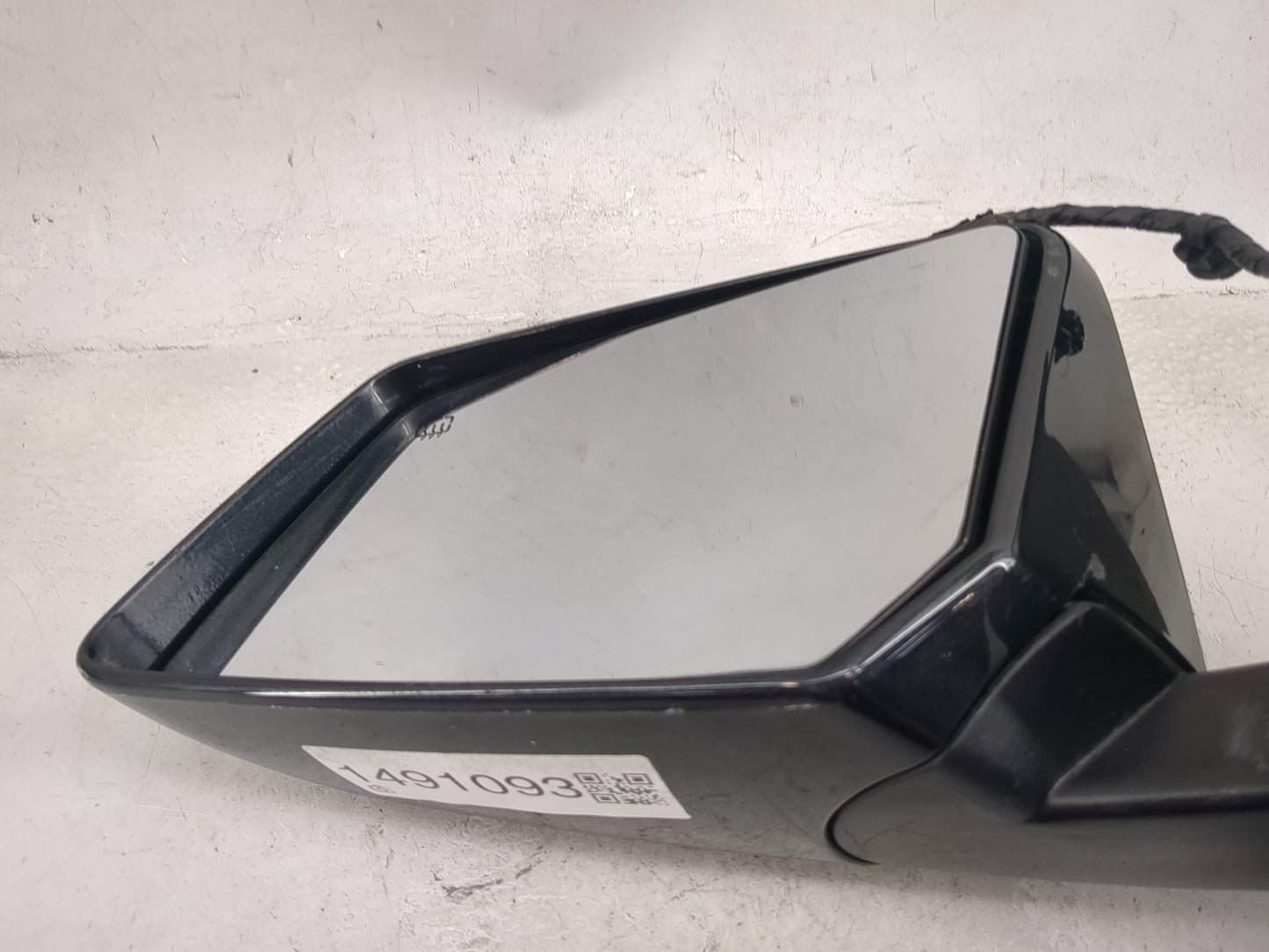 2008 Saturn Outlook Driver Side View Mirror - Left Door Mirror OEM Used - Oemusedautoparts1.com