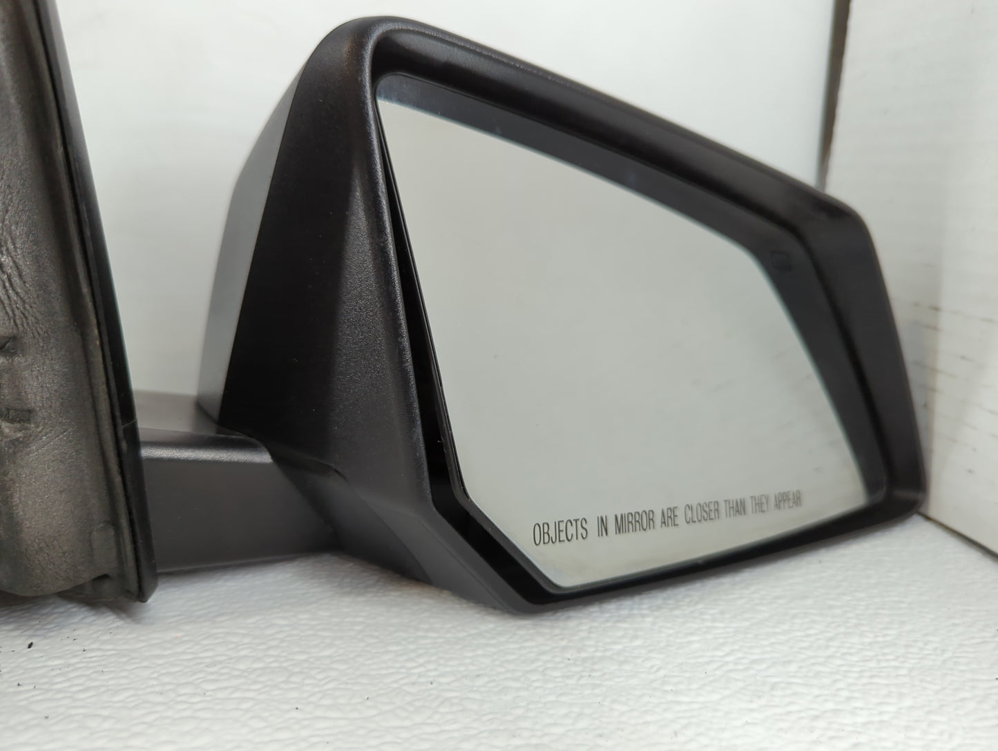 2008 Saturn Outlook Passenger Side View Mirror - Right Door Mirror OEM Used - Oemusedautoparts1.com