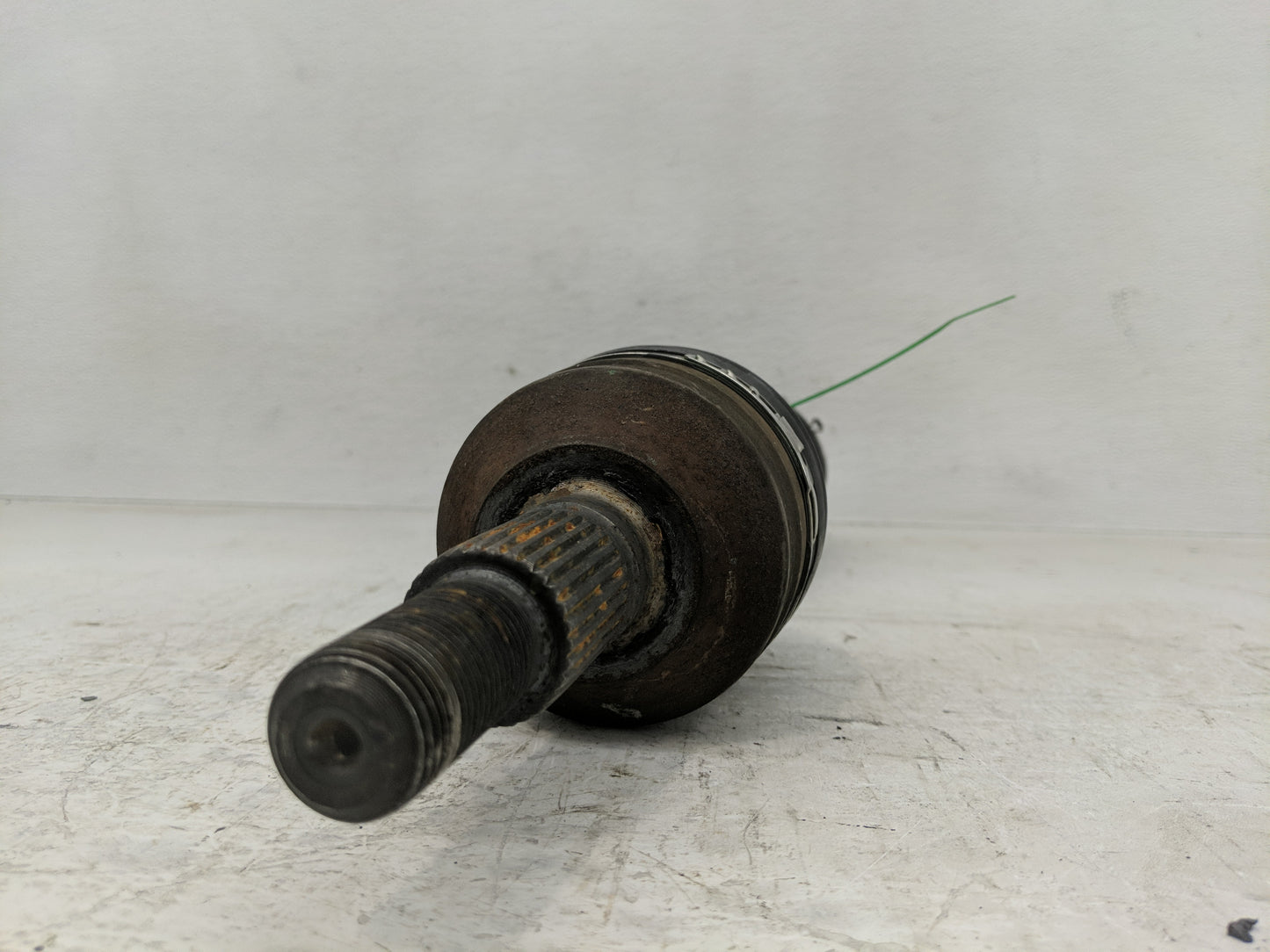 2008-2010 Saturn Vue Axle Shaft Front Driver Cv C/v - Oemusedautoparts1.com