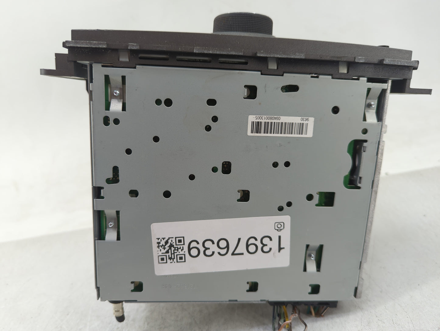 2008 Saturn Vue Radio AM FM Cd Player Receiver Replacement P/N:25956992 Fits OEM Used Auto Parts - Oemusedautoparts1.com