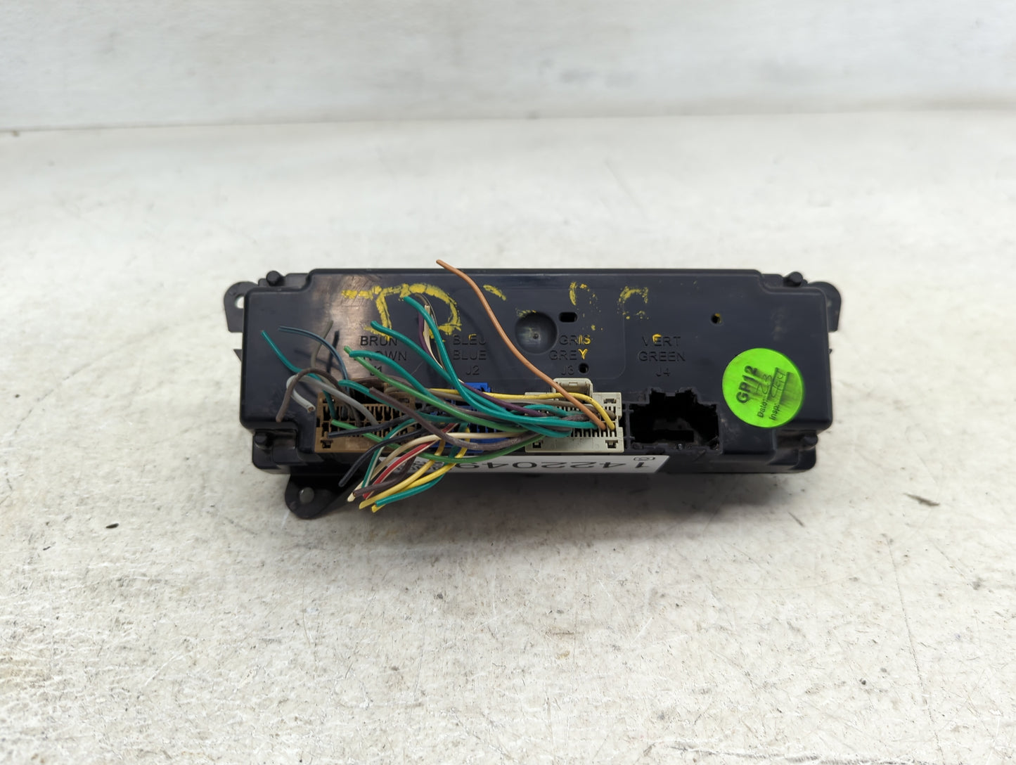 2008-2010 Saturn Vue Climate Control Module Temperature AC/Heater Replacement P/N:25891706 Fits Fits 2008 2009 2010 OEM Used