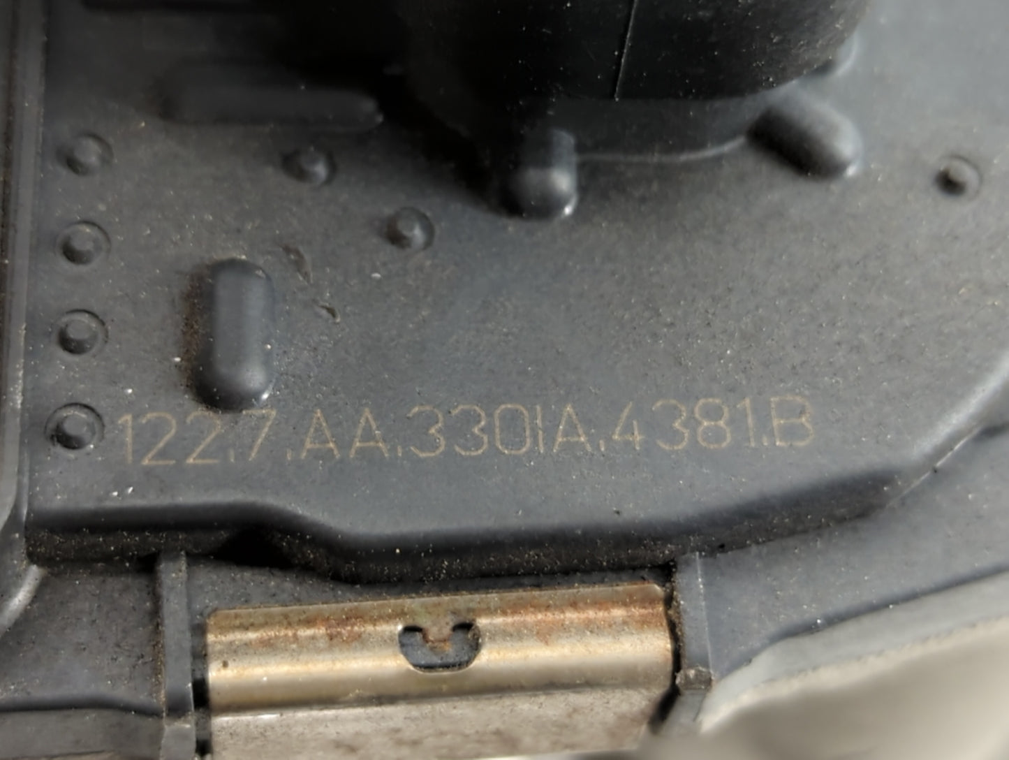 2008-2010 Saturn Vue Throttle Body P/N:330IA 591HB, 995AA Fits Fits 2007 2008 2009 2010 2011 OEM Used Auto Parts - Oemusedau