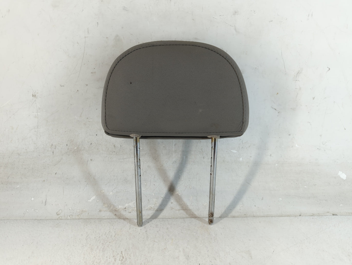 2008 Saturn Vue Headrest Head Rest Rear Seat Fits OEM Used Auto Parts - Oemusedautoparts1.com