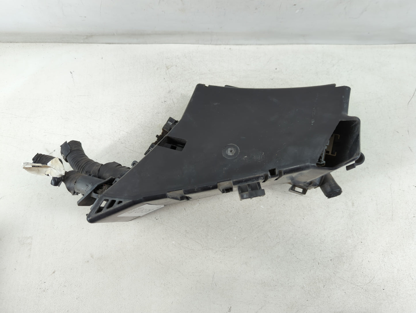 2006-2009 Subaru Legacy Fusebox Fuse Box Panel Relay Module P/N:MB502050B Fits Fits 2006 2007 2008 2009 OEM Used Auto Parts