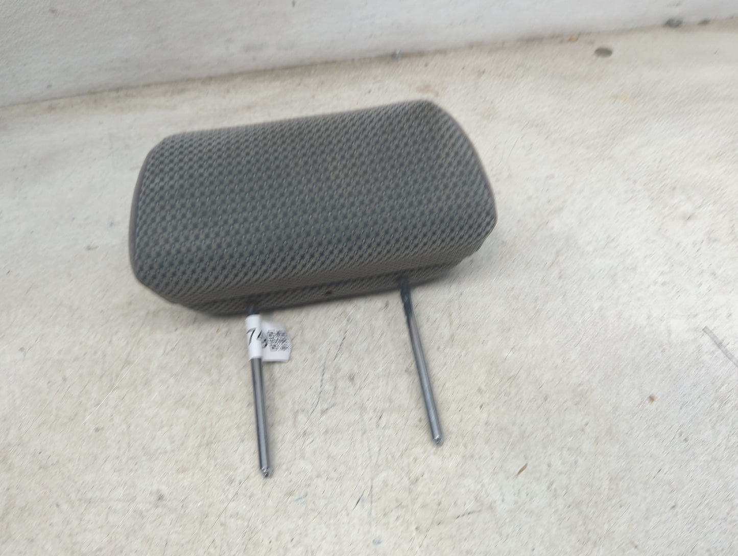 2008 Suzuki Forenza Headrest Head Rest Front Driver Passenger Seat Fits OEM Used Auto Parts - Oemusedautoparts1.com