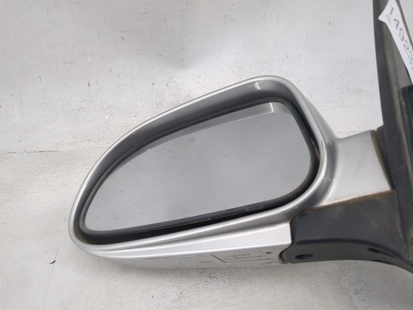 2004-2008 Suzuki Forenza Driver Side View Mirror - Left Door Mirror OEM Used - Oemusedautoparts1.com