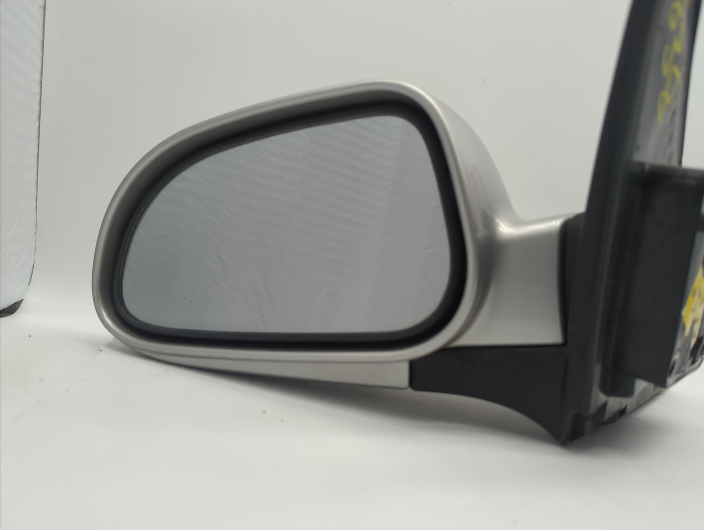 2004-2008 Suzuki Forenza Driver Side View Mirror - Left Door Mirror OEM Used - Oemusedautoparts1.com