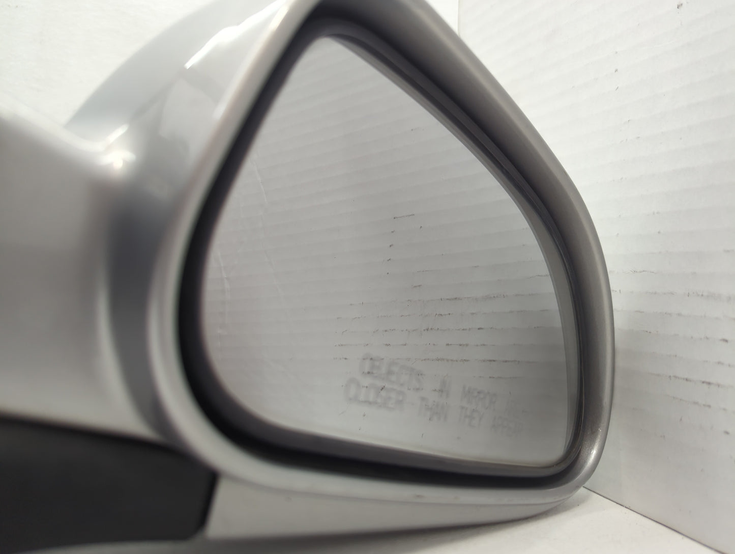 2004-2008 Suzuki Forenza Passenger Side View Mirror - Right Door Mirror OEM Used - Oemusedautoparts1.com