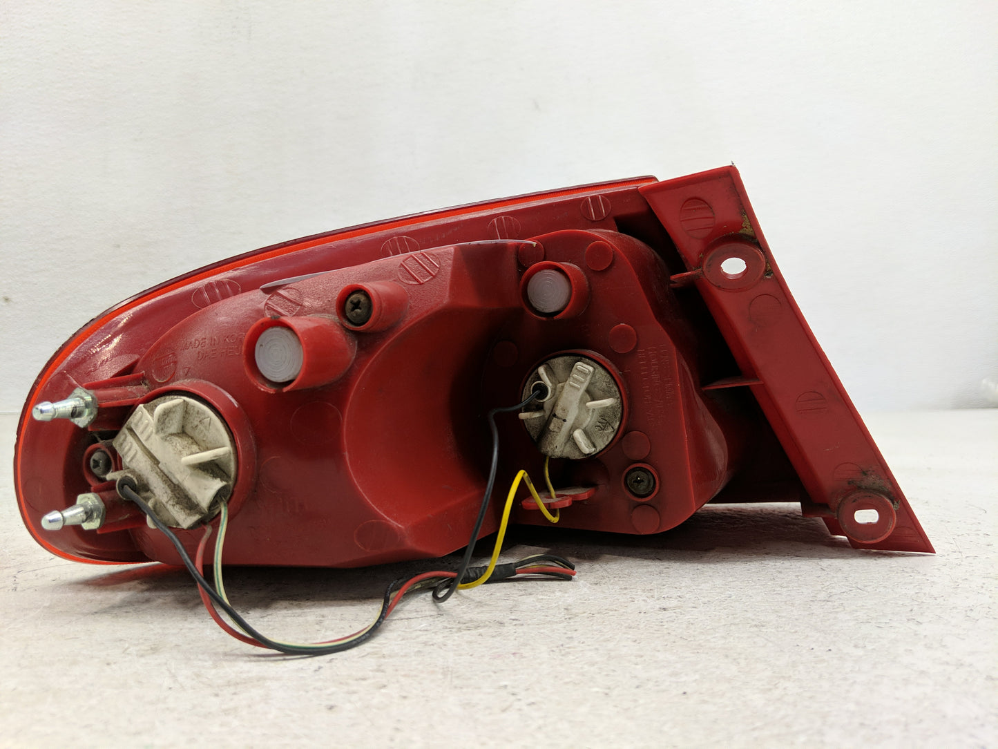 2005-2008 Suzuki Reno Tail Light Assembly Passenger Right OEM P/N:DH-J200-001 Fits Fits 2005 2006 2007 2008 OEM Used Auto Pa