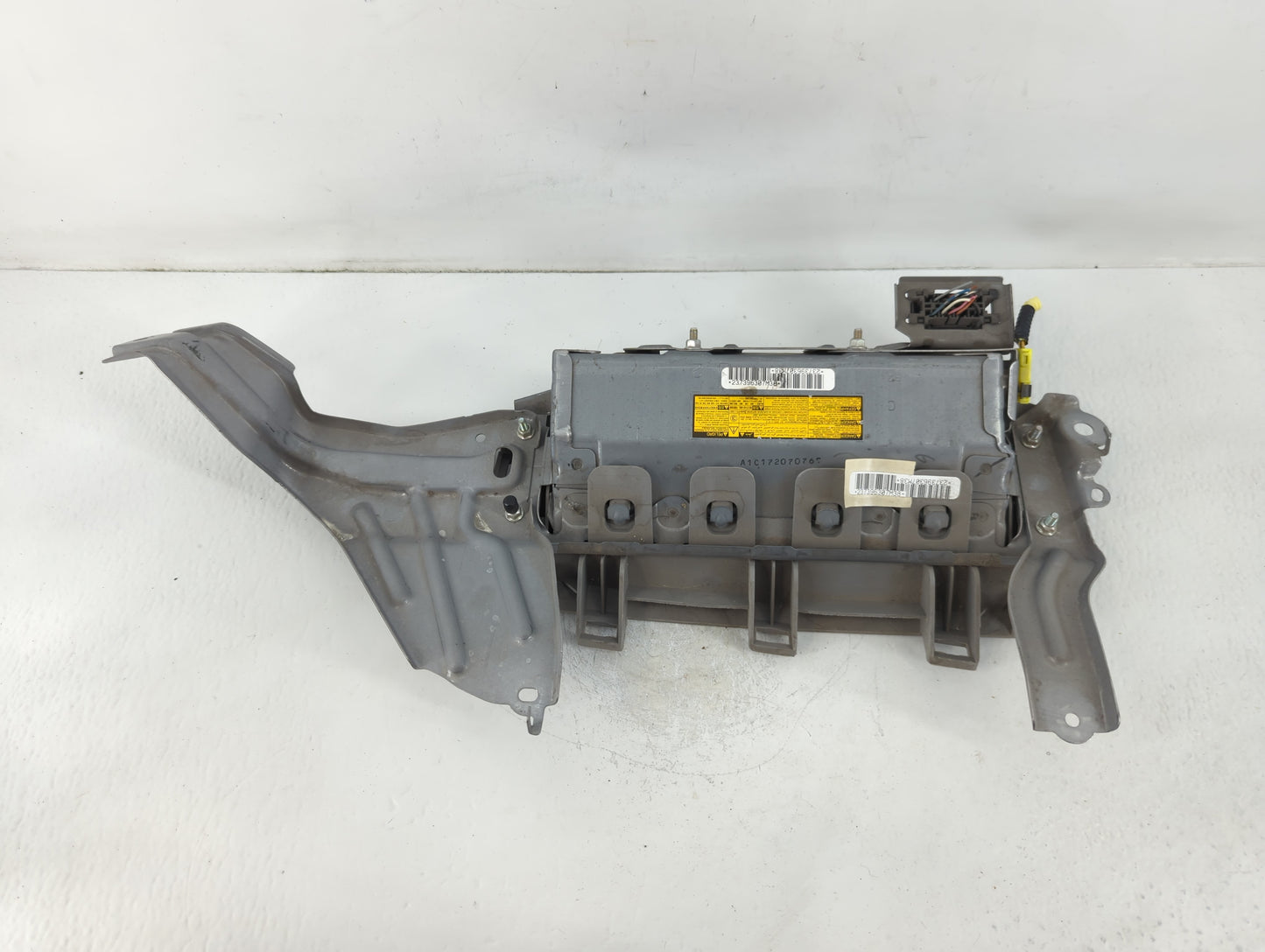 2007-2011 Toyota Camry Air Bag Driver Left Steering Wheel Mounted Fits Fits 2007 2008 2009 2010 2011 OEM Used Auto Parts - O