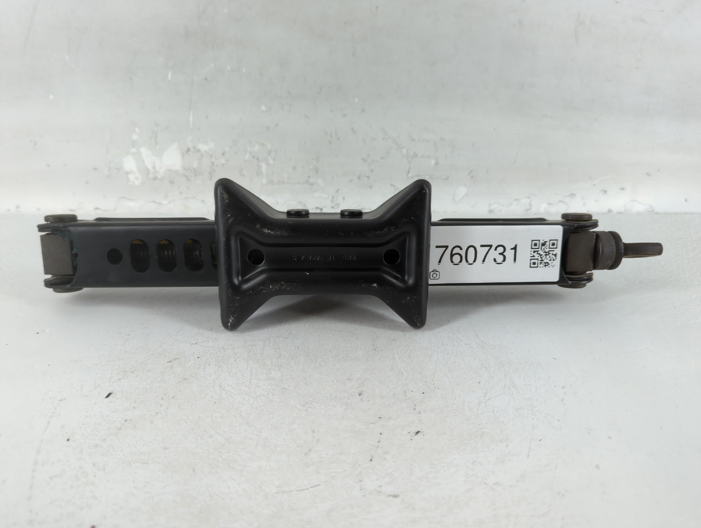 2008 Toyota Camry Spare Scissor Car Jack - Oemusedautoparts1.com