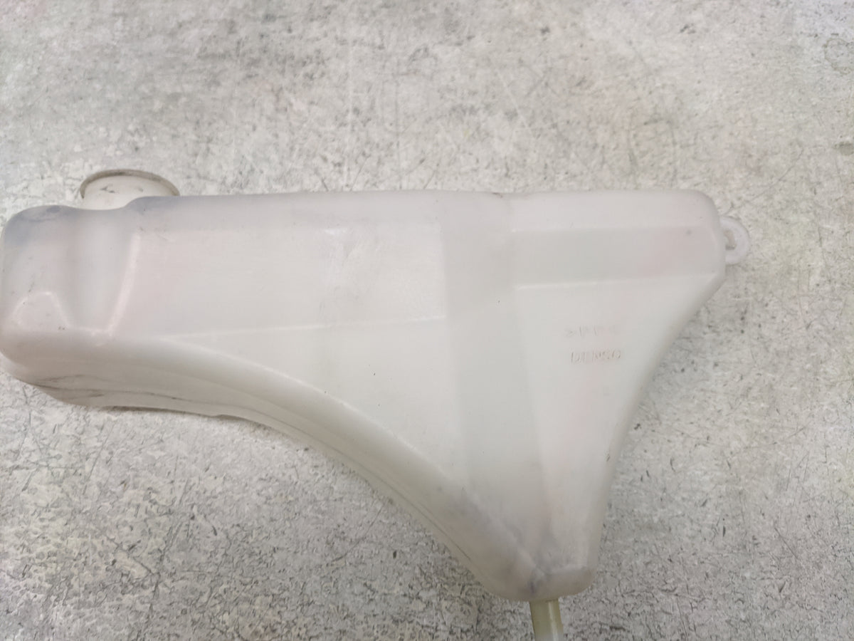 2008 Toyota Highlander Radiator Coolant Overflow Expansion Tank Bottle 1367307 - Oemusedautoparts1.com