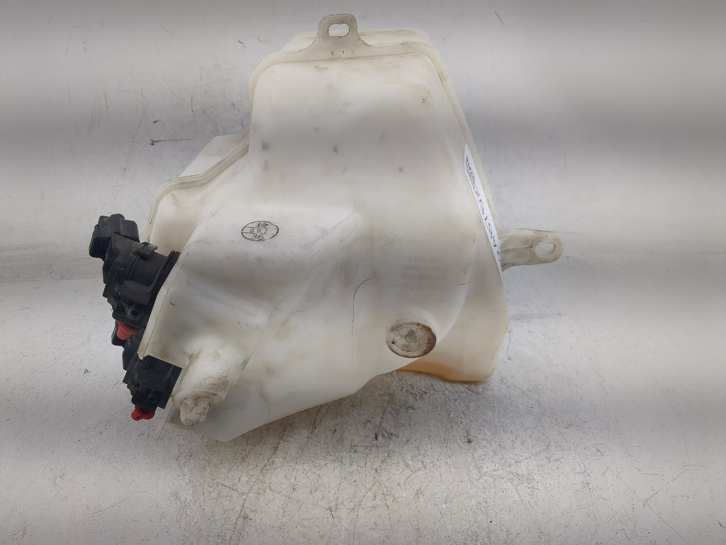 2004-2009 Toyota Prius Windshield Washer Fluid Reservoir Bottle 1248762 - Oemusedautoparts1.com