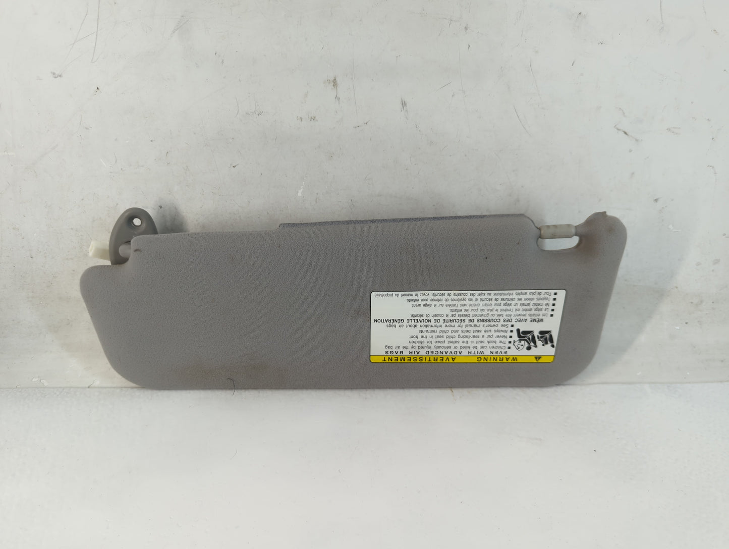 2006-2009 Toyota Prius Sun Visor Shade Replacement Passenger Right Mirror Fits Fits 2006 2007 2008 2009 OEM Used Auto Parts