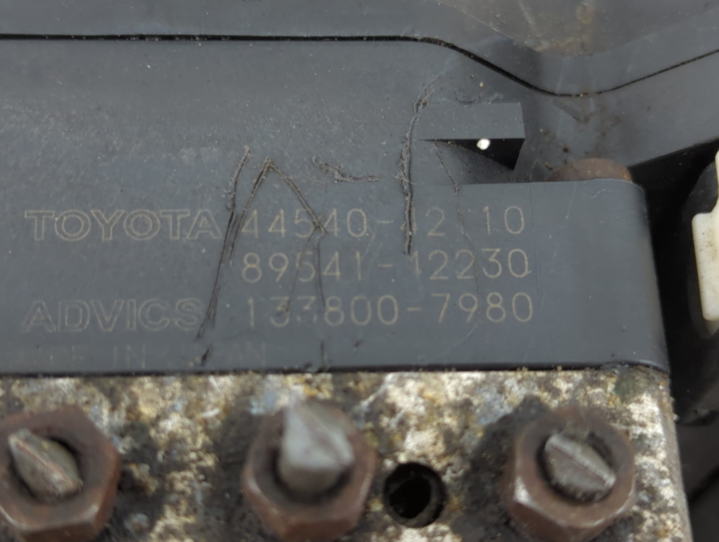 2006-2008 Toyota Rav4 ABS Pump Control Module Replacement P/N:133800-7980 44540-42110 Fits Fits 2006 2007 2008 OEM Used Auto