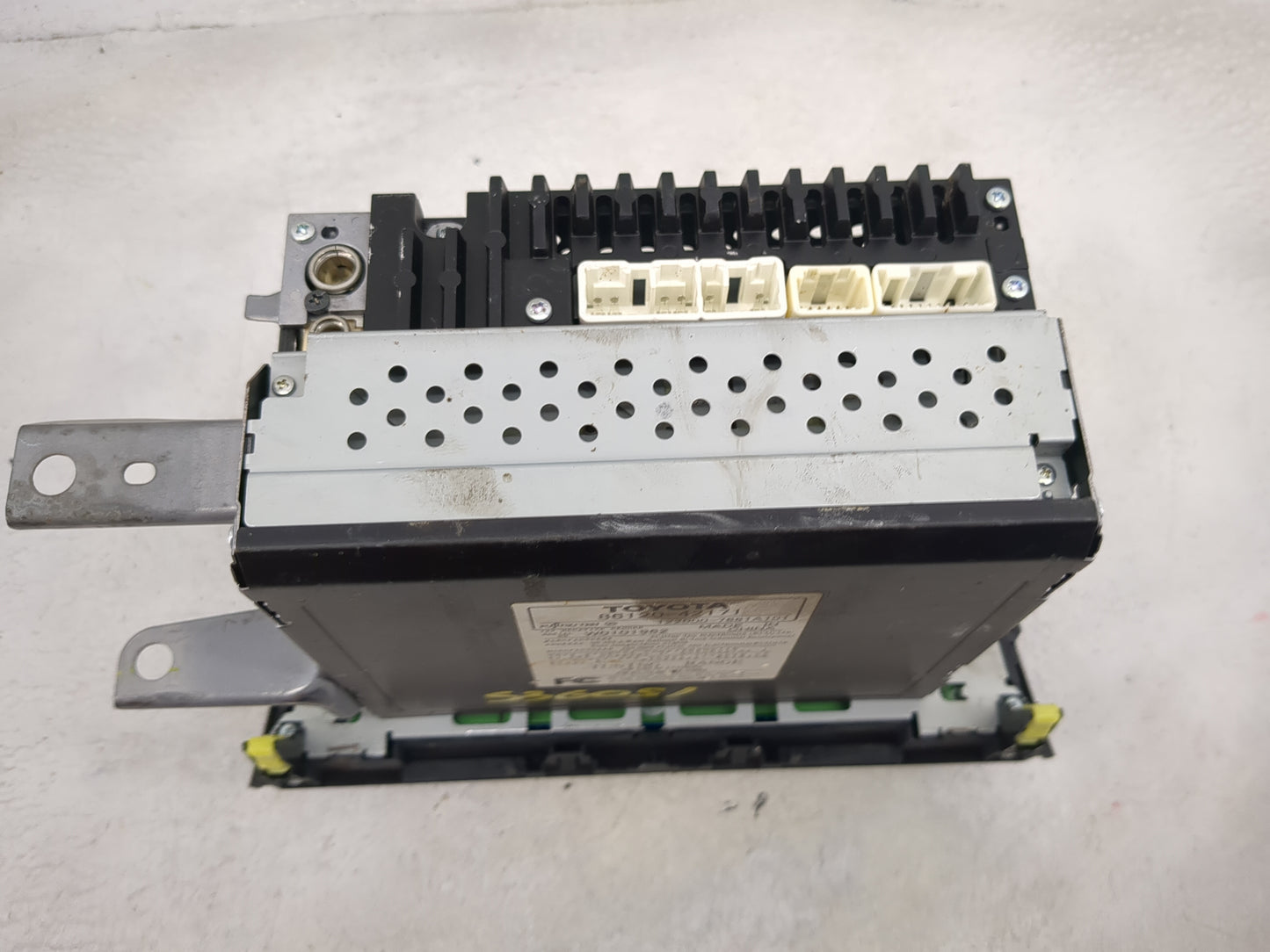 2006-2008 Toyota Rav4 Radio AM FM Cd Player Receiver Replacement P/N:86120-42171 122000-7681A101 Fits Fits 2006 2007 2008 OE