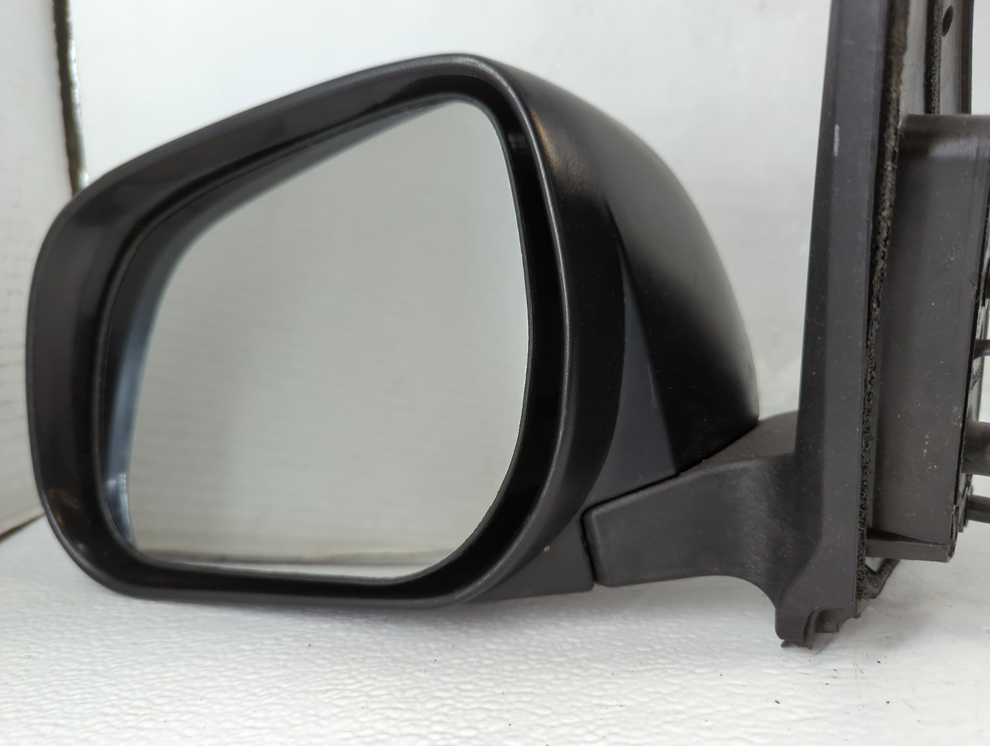 2006-2008 Toyota Rav4 Driver Side View Mirror - Left Door Mirror OEM Used - Oemusedautoparts1.com