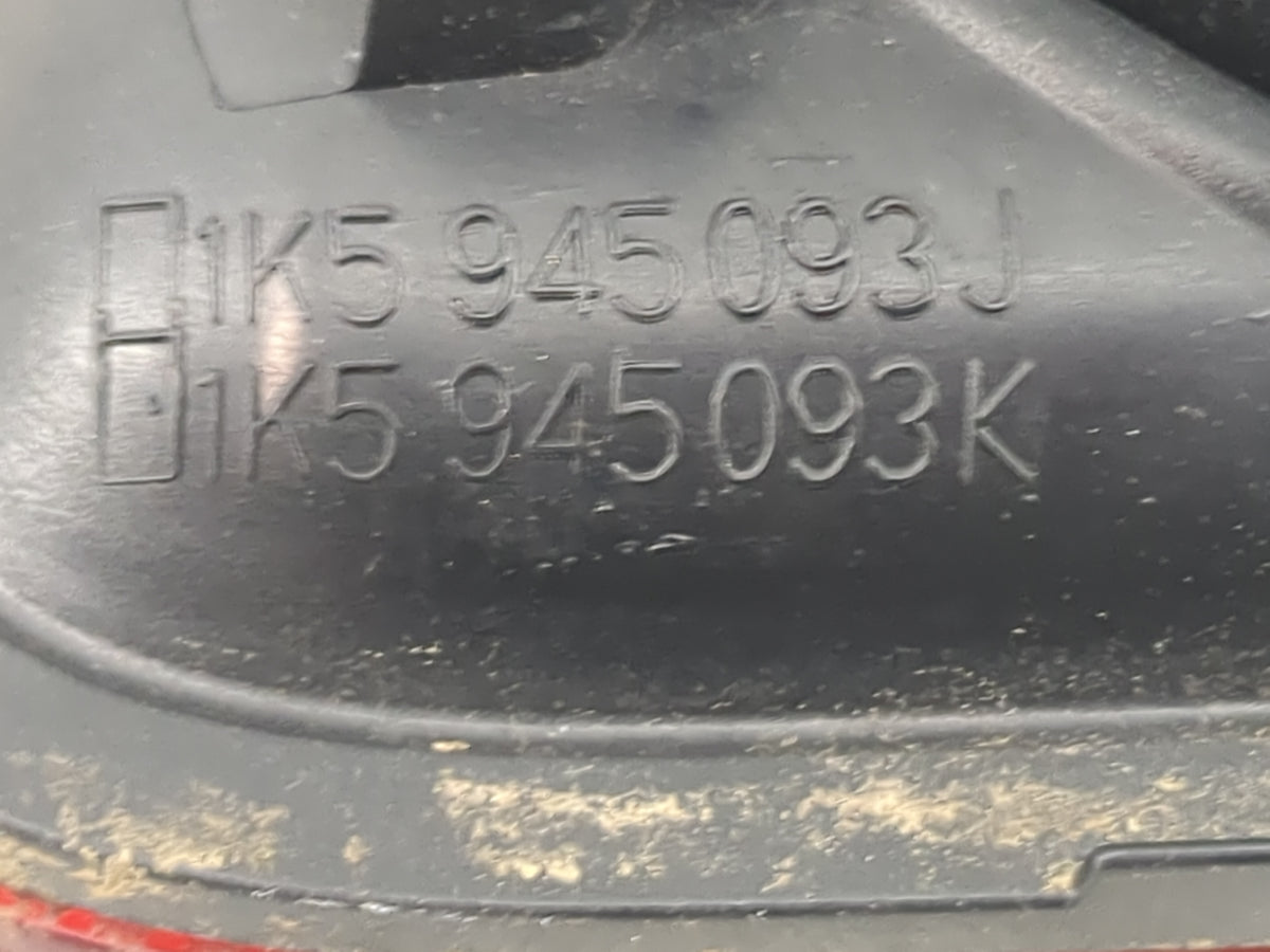 2005-2007 Volkswagen Jetta Driver Left Side Deck Lid Mounted Tail Light 1512062 - Oemusedautoparts1.com