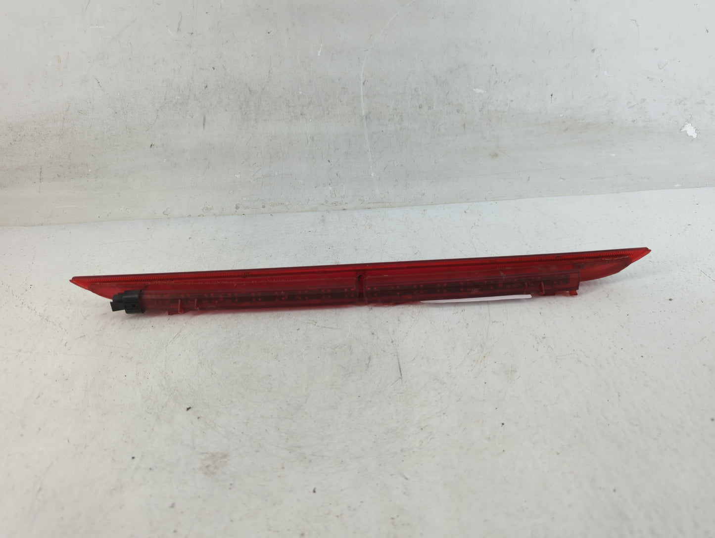 2008 Volkswagen Touareg Third Brake Light Tail Light Fits OEM Used Auto Parts - Oemusedautoparts1.com