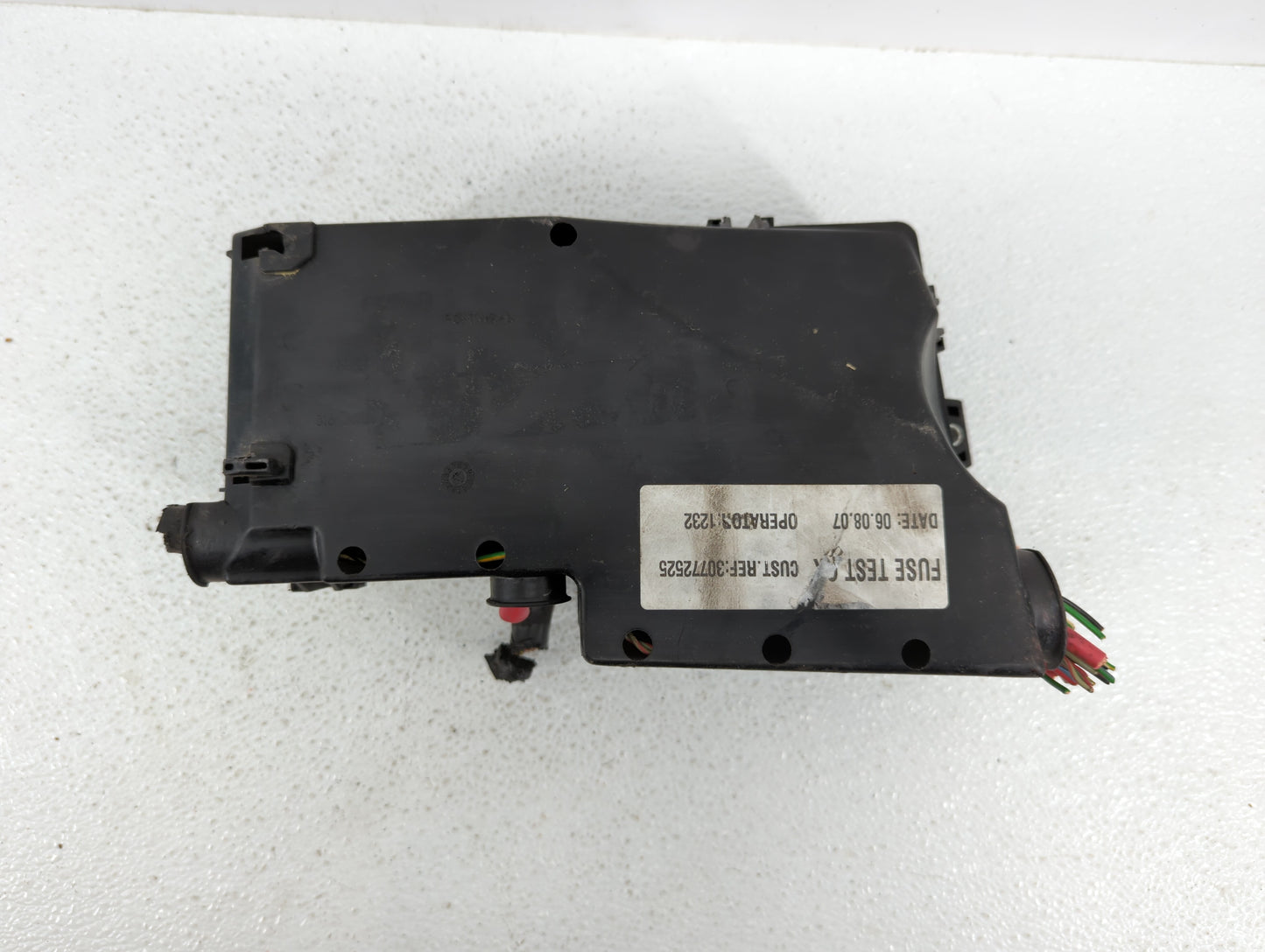2008-2010 Volvo C30 Fusebox Fuse Box Panel Relay Module P/N:8688040 Fits Fits 2008 2009 2010 OEM Used Auto Parts - Oemusedau