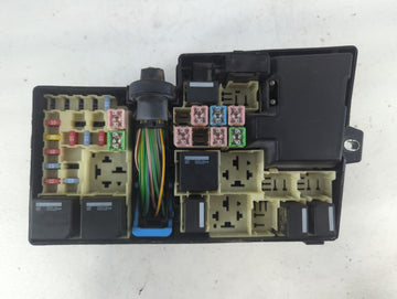 2008-2010 Volvo S40 Fusebox Fuse Box Panel Relay Module P/N:8688040 Fits Fits 2008 2009 2010 OEM Used Auto Parts