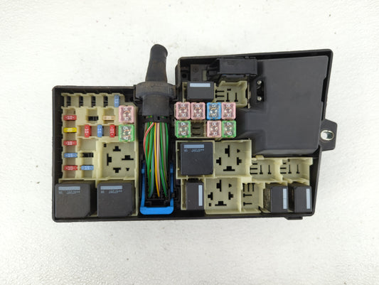 2005-2009 Volvo V70 Fusebox Fuse Box Panel Relay Module P/N:51881800 Fits Fits 2005 2006 2007 2008 2009 OEM Used Auto Parts