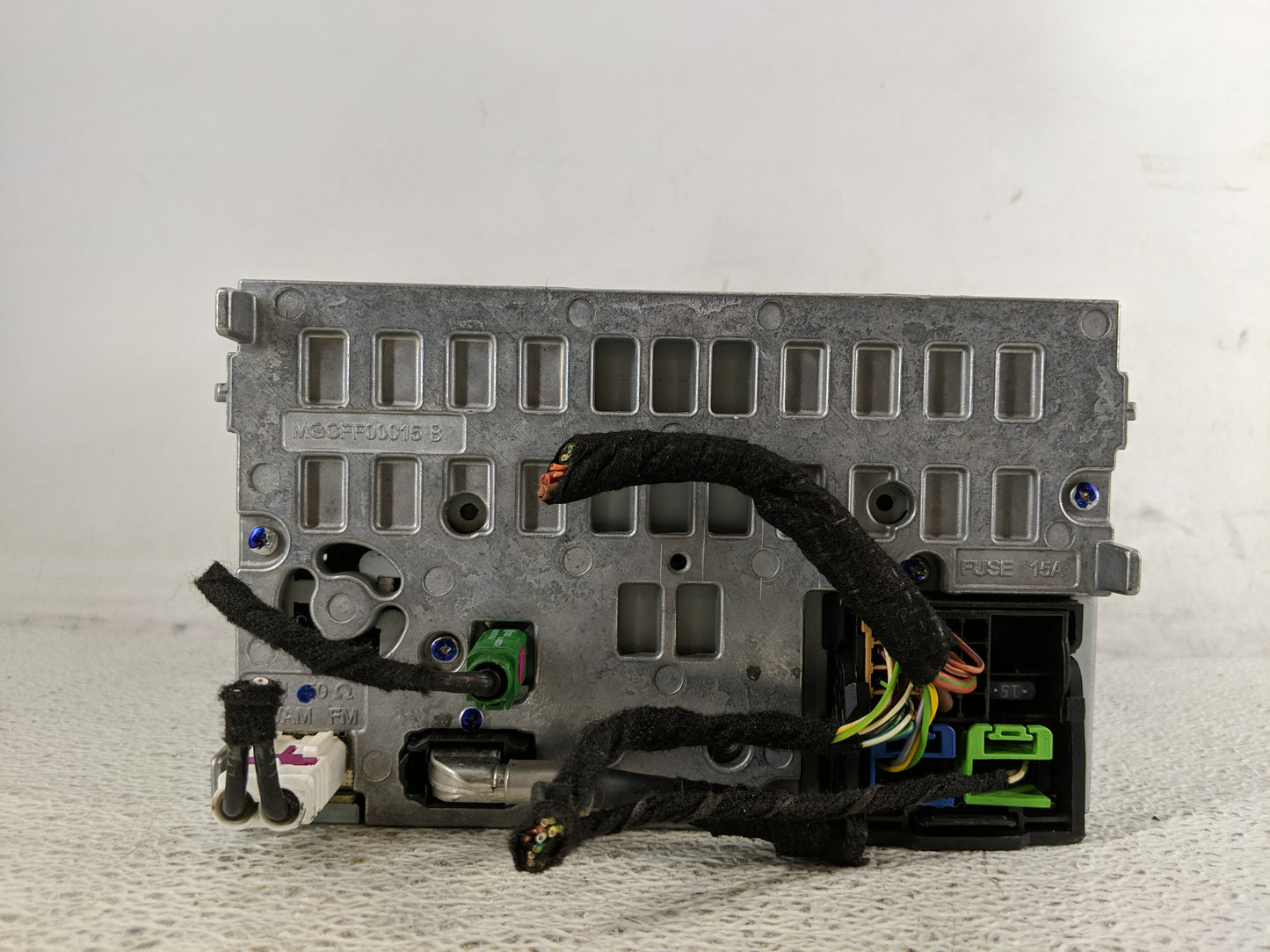 2009 Audi A4 Radio AM FM Cd Player Receiver Replacement P/N:8T1 035 186 K Fits OEM Used Auto Parts - Oemusedautoparts1.com