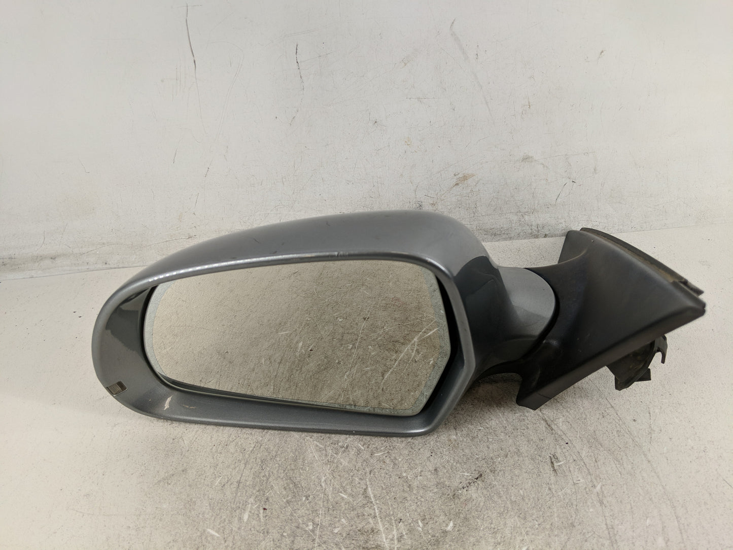 2009 Audi A4 Side Mirror Replacement Driver Left View Door Mirror Fits OEM Used Auto Parts - Oemusedautoparts1.com