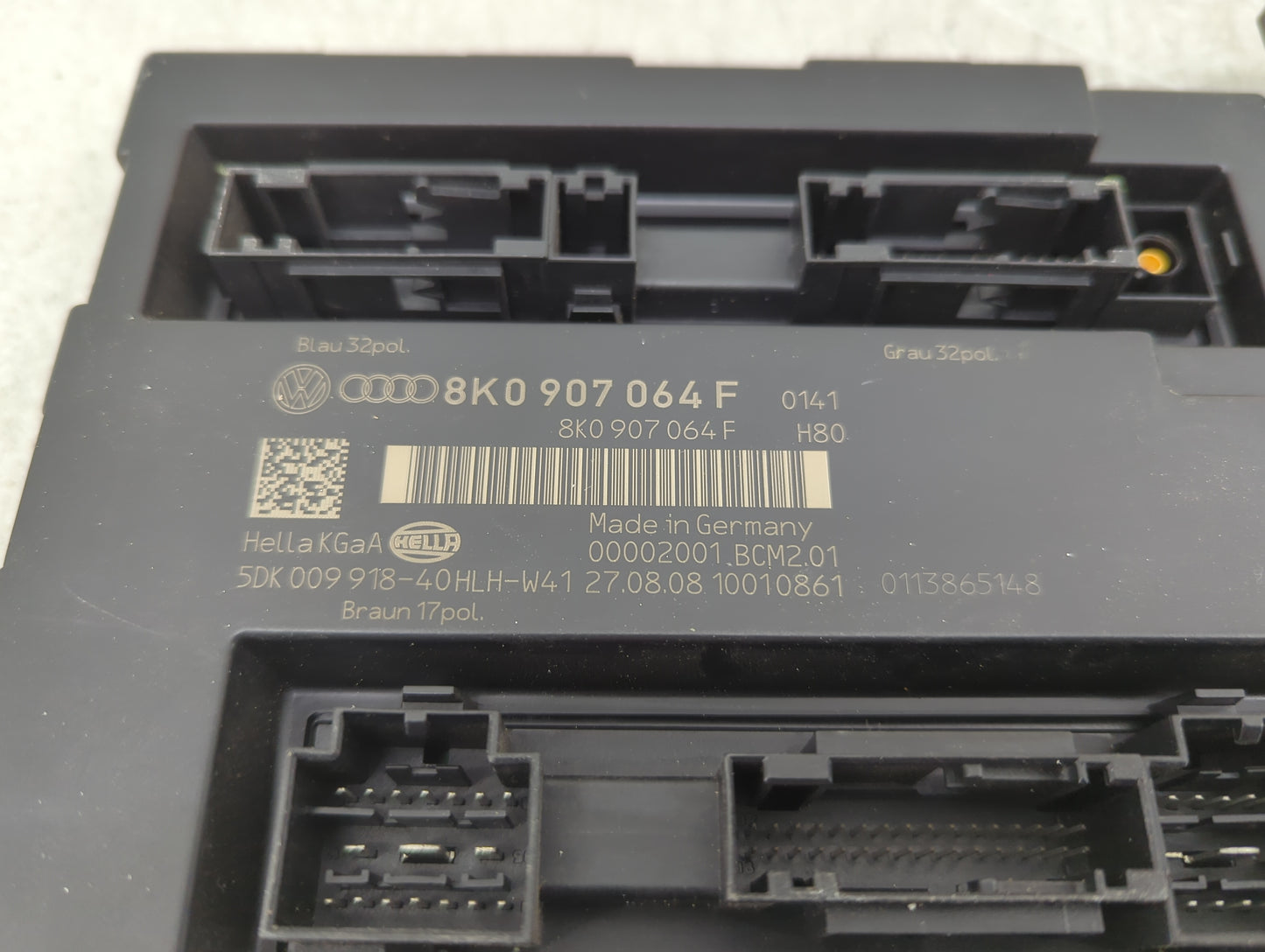 2009-2012 Audi A4 Body Control Module Bcm Inner Cabin Fuse Box - Oemusedautoparts1.com