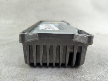 2009-2010 Audi A4 Radio AM FM Cd Player Receiver Replacement P/N:8T0 035 223 AB Fits Fits 2009 2010 OEM Used Auto Parts